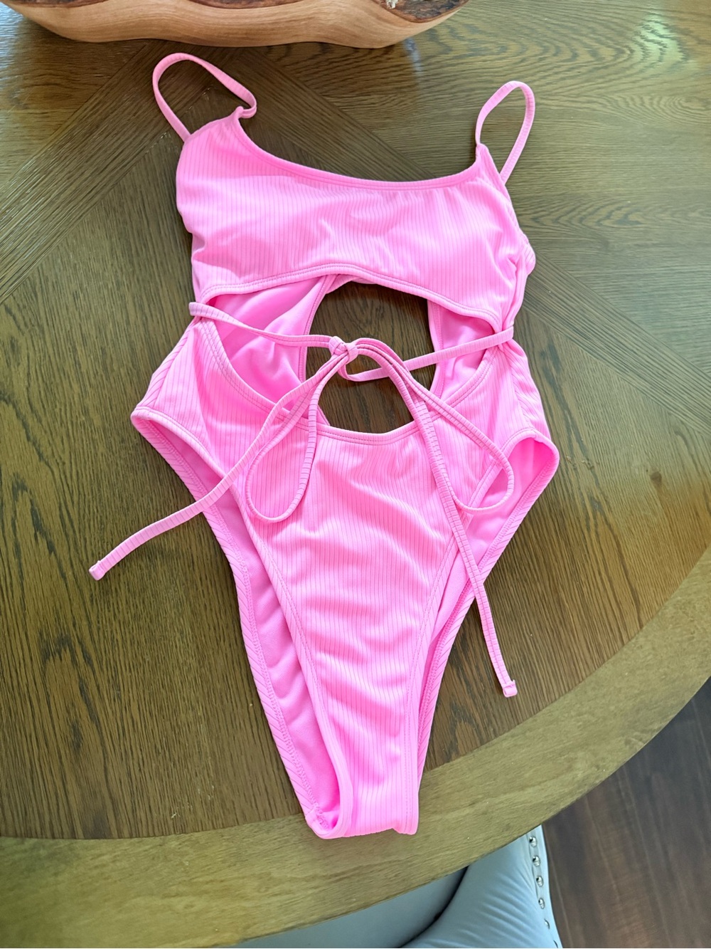 Wild Fable Pink Cutout One-Piece Swimsuit Size Small - Picture 4 of 10